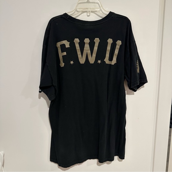 ✨ Crooks and Castles FWU Tee ✨ - Picture 2 of 2